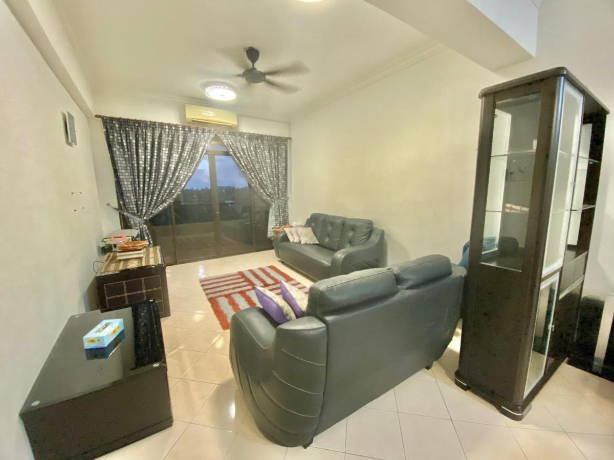 Marina Cove, Lumut Apartment Luaran gambar