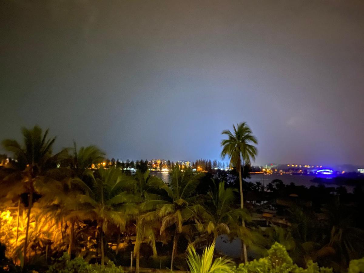 Marina Cove, Lumut Apartment Luaran gambar