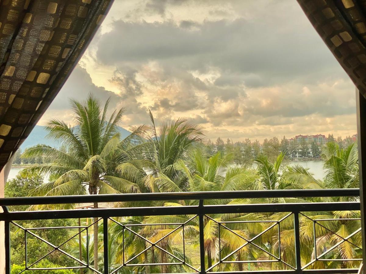 Marina Cove, Lumut Apartment Luaran gambar