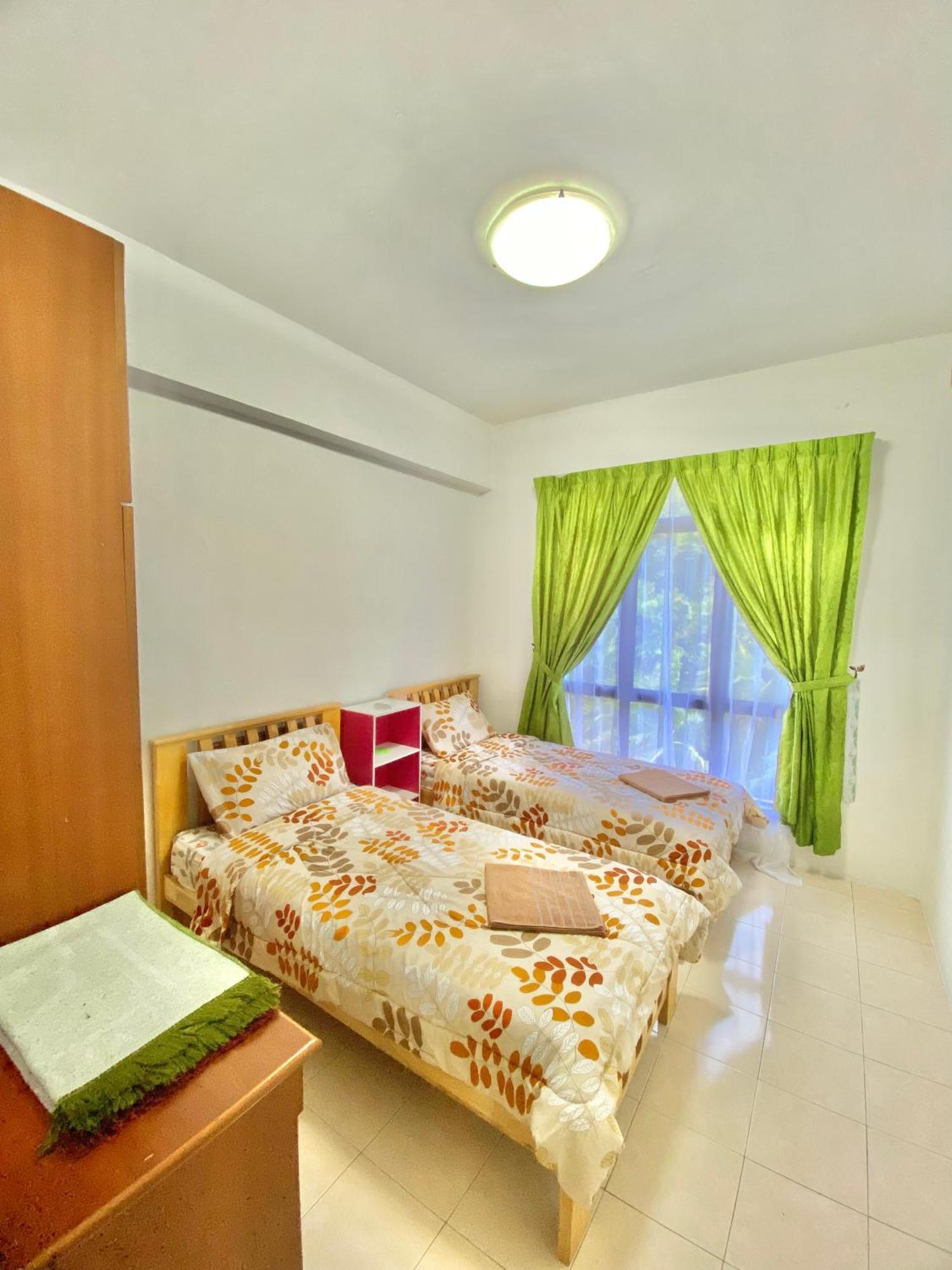 Marina Cove, Lumut Apartment Luaran gambar